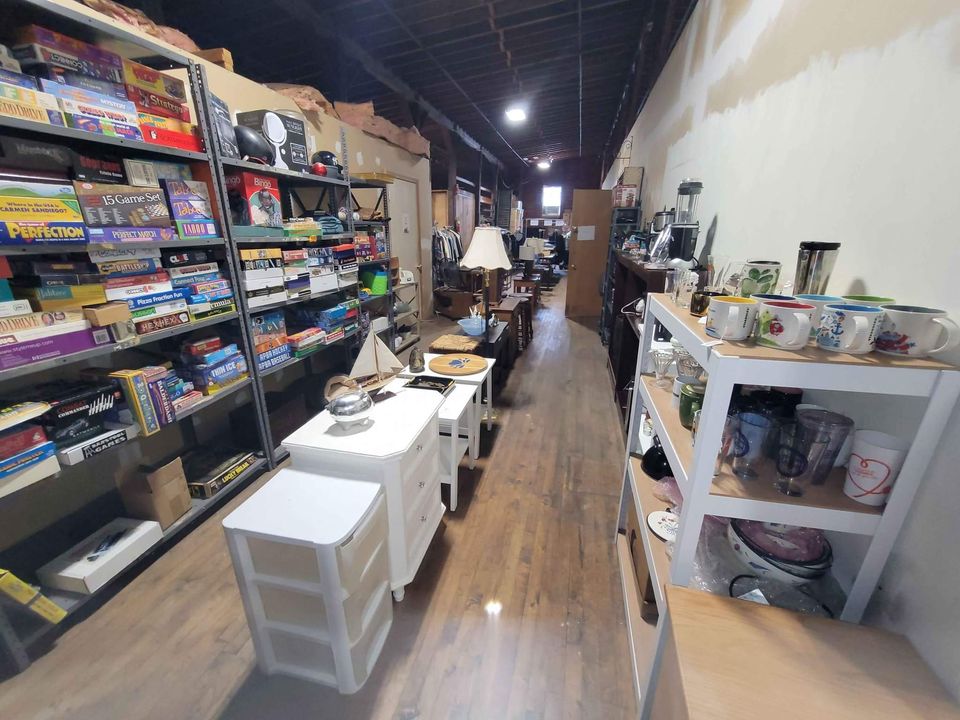 Heck's Things and Things Indoor Flea Market Flea Market Zone Directory